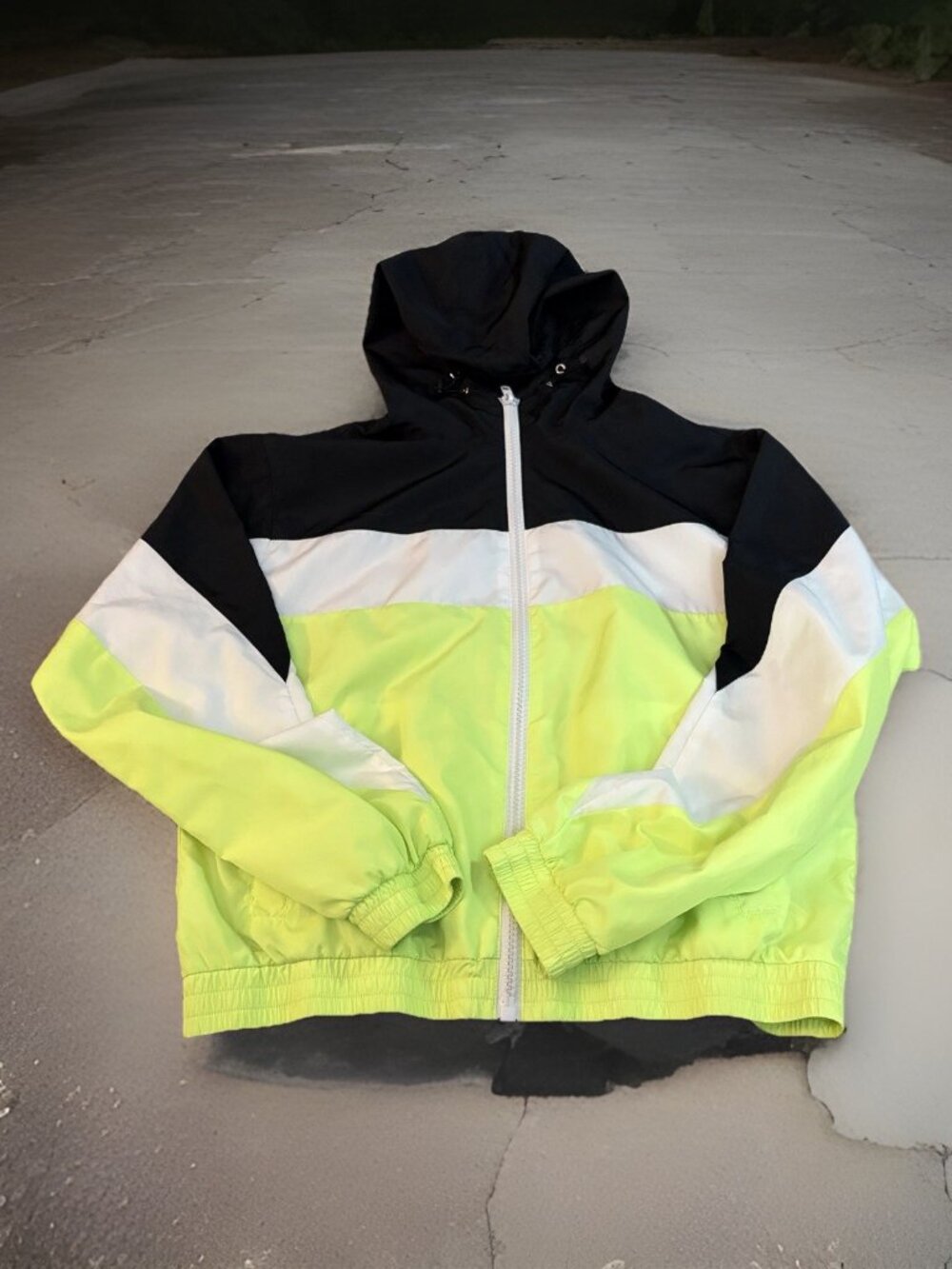 Forever 21 Womens WindBreaker white/black/citrus Hood Zip Lined Women's Size M